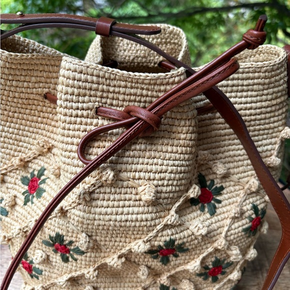 Embroidered Sezane raffia bag - Picture 5 of 17